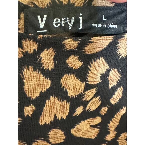 Very J Size: Large Casual Dress - Picture 4 of 4